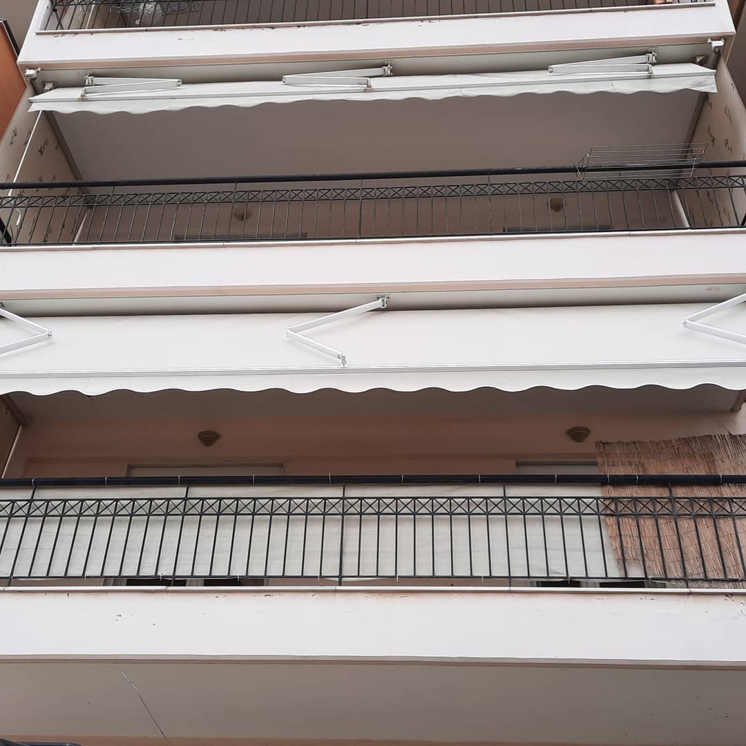 ΤεντοPlanet | Τέντες, Πέργκολες, Ζελατίνες, Καποτίνες | Υφασμάτινες, Μεταλλικές, Ηλεκτροκίνητες | Τοποθέτηση, Επισκευή, Συντήρηση | Θεσσαλονίκη | Tentoplanet.gr