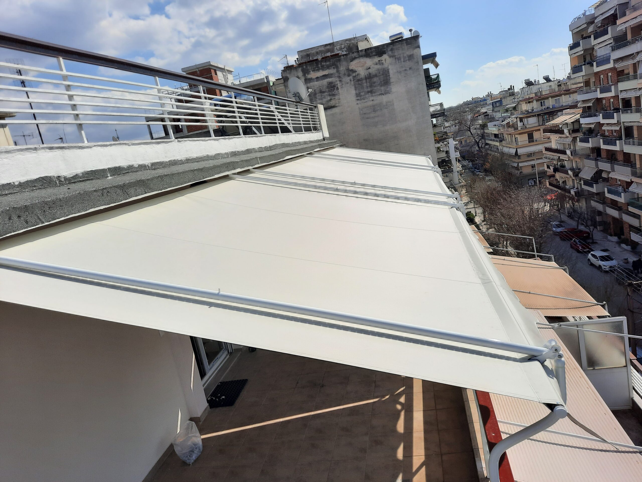 ΤεντοPlanet | Τέντες, Πέργκολες, Ζελατίνες, Καποτίνες | Υφασμάτινες, Μεταλλικές, Ηλεκτροκίνητες | Τοποθέτηση, Επισκευή, Συντήρηση | Θεσσαλονίκη | Tentoplanet.gr