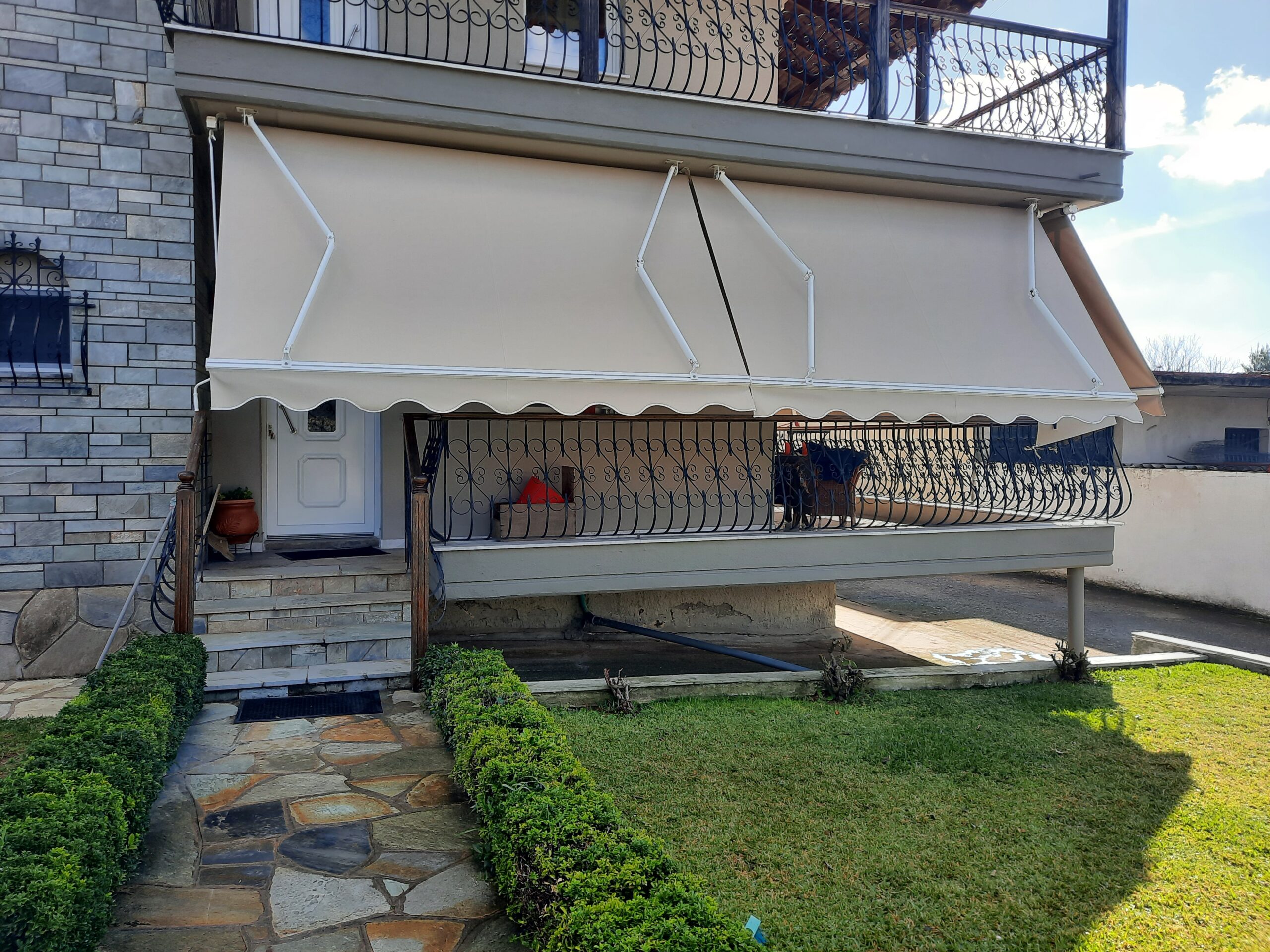 ΤεντοPlanet | Τέντες, Πέργκολες, Ζελατίνες, Καποτίνες | Υφασμάτινες, Μεταλλικές, Ηλεκτροκίνητες | Τοποθέτηση, Επισκευή, Συντήρηση | Θεσσαλονίκη | Tentoplanet.gr