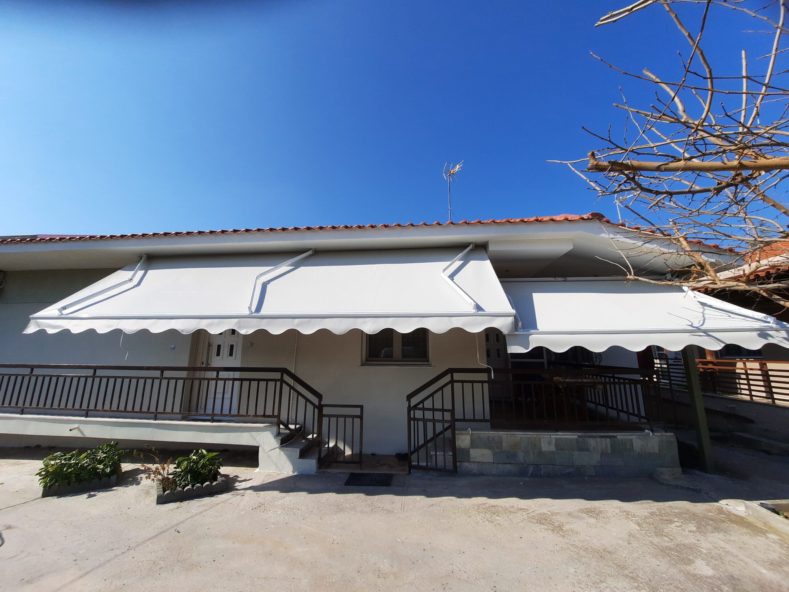 ΤεντοPlanet | Τέντες, Πέργκολες, Ζελατίνες, Καποτίνες | Υφασμάτινες, Μεταλλικές, Ηλεκτροκίνητες | Τοποθέτηση, Επισκευή, Συντήρηση | Θεσσαλονίκη | Tentoplanet.gr