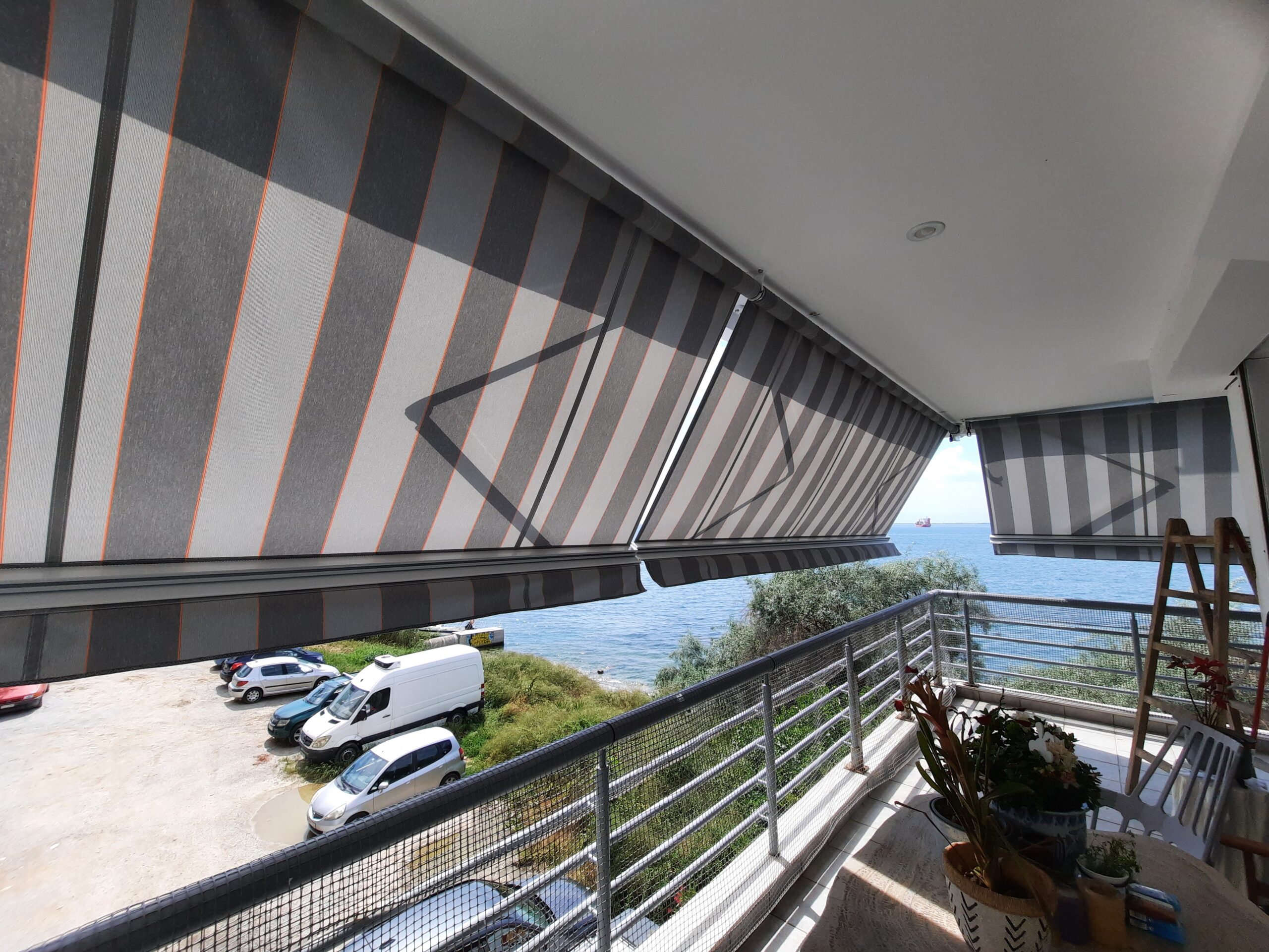 ΤεντοPlanet | Τέντες, Πέργκολες, Ζελατίνες, Καποτίνες | Υφασμάτινες, Μεταλλικές, Ηλεκτροκίνητες | Τοποθέτηση, Επισκευή, Συντήρηση | Θεσσαλονίκη | Tentoplanet.gr