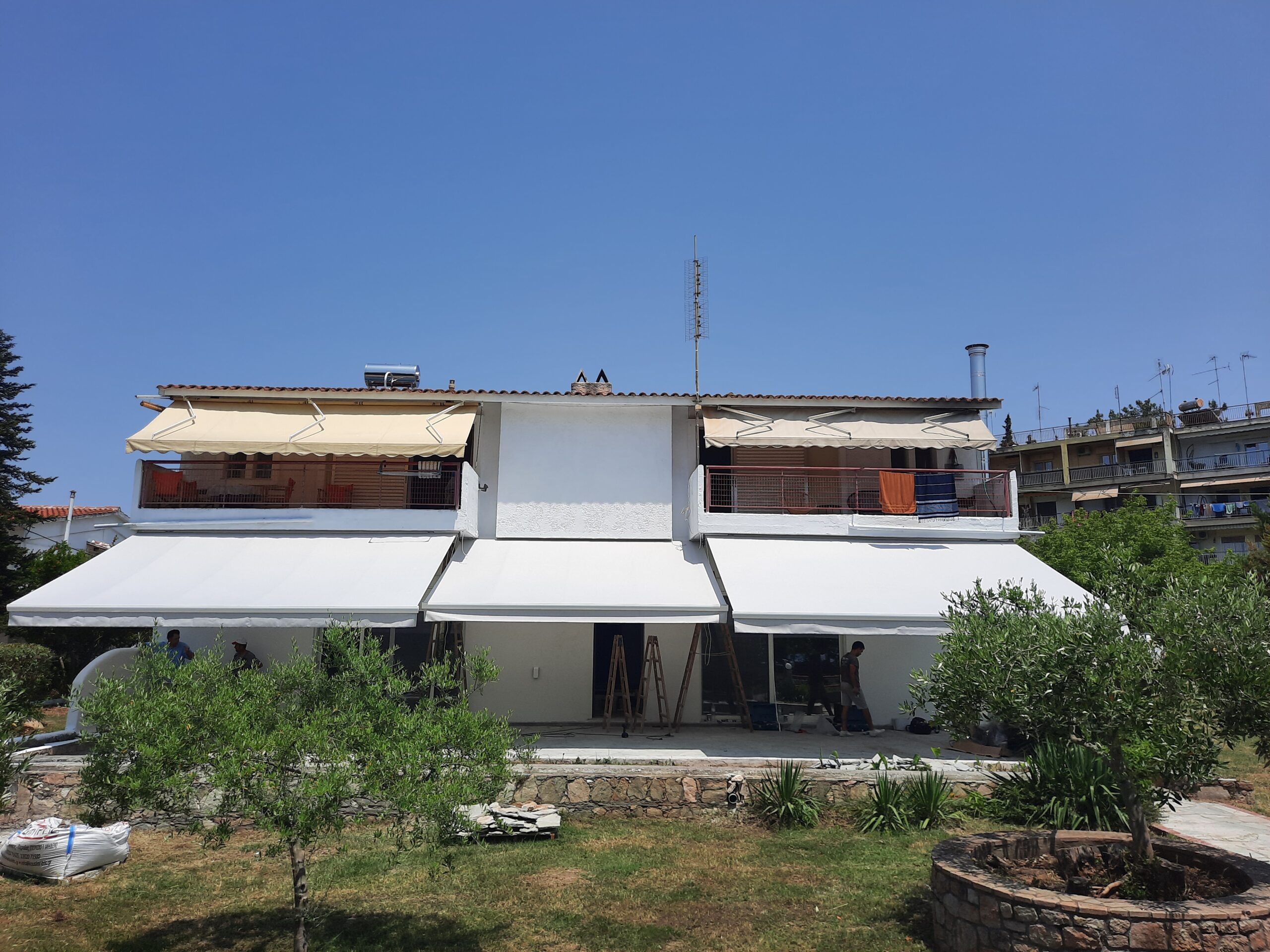 ΤεντοPlanet | Τέντες, Πέργκολες, Ζελατίνες, Καποτίνες | Υφασμάτινες, Μεταλλικές, Ηλεκτροκίνητες | Τοποθέτηση, Επισκευή, Συντήρηση | Θεσσαλονίκη | Tentoplanet.gr