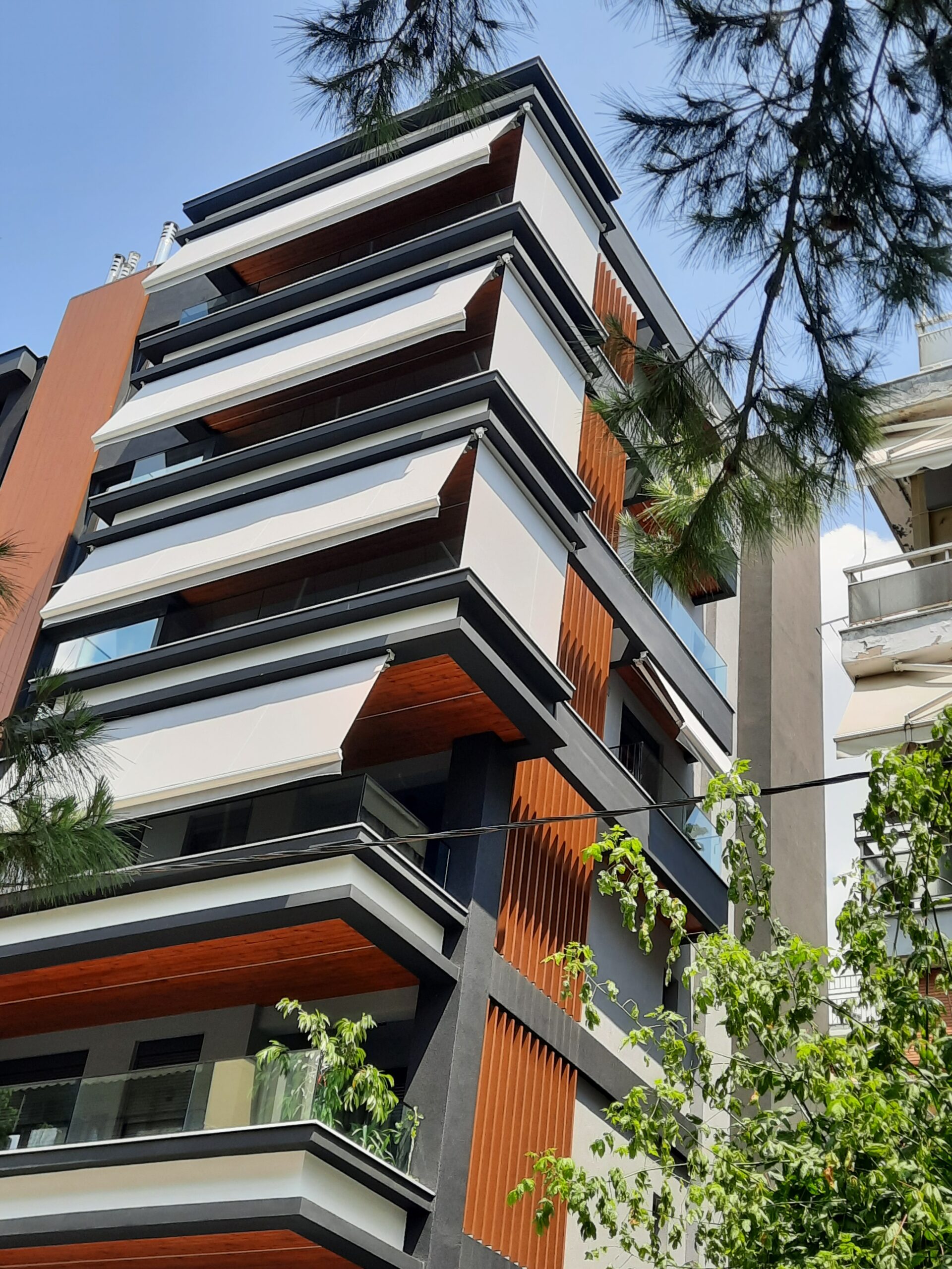 ΤεντοPlanet | Τέντες, Πέργκολες, Ζελατίνες, Καποτίνες | Υφασμάτινες, Μεταλλικές, Ηλεκτροκίνητες | Τοποθέτηση, Επισκευή, Συντήρηση | Θεσσαλονίκη | Tentoplanet.gr