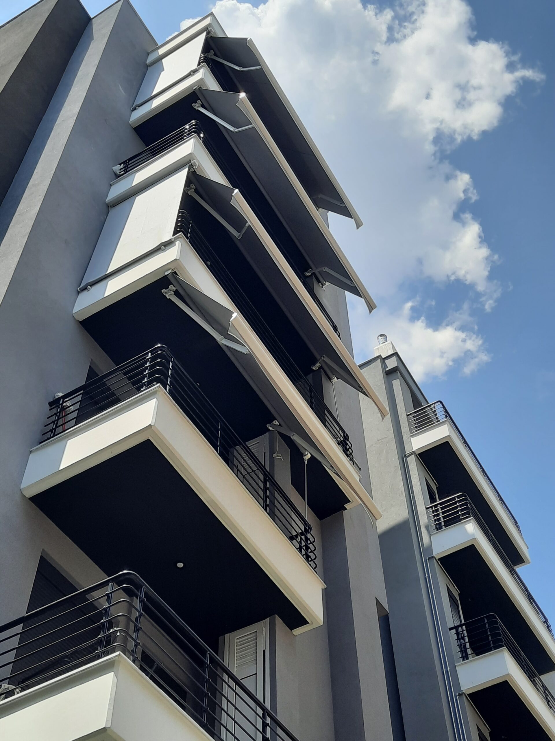 ΤεντοPlanet | Τέντες, Πέργκολες, Ζελατίνες, Καποτίνες | Υφασμάτινες, Μεταλλικές, Ηλεκτροκίνητες | Τοποθέτηση, Επισκευή, Συντήρηση | Θεσσαλονίκη | Tentoplanet.gr