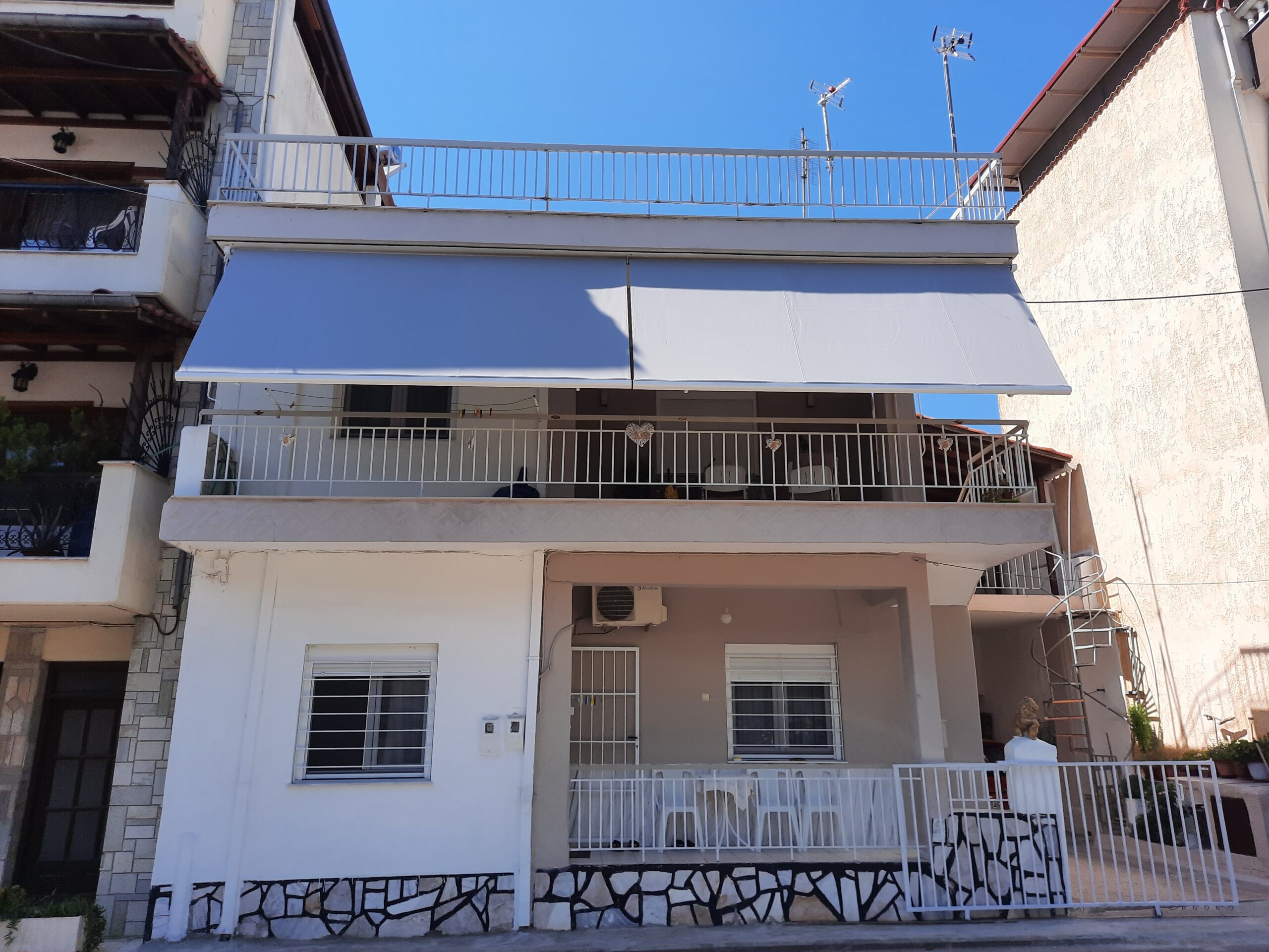 ΤεντοPlanet | Τέντες, Πέργκολες, Ζελατίνες, Καποτίνες | Υφασμάτινες, Μεταλλικές, Ηλεκτροκίνητες | Τοποθέτηση, Επισκευή, Συντήρηση | Θεσσαλονίκη | Tentoplanet.gr