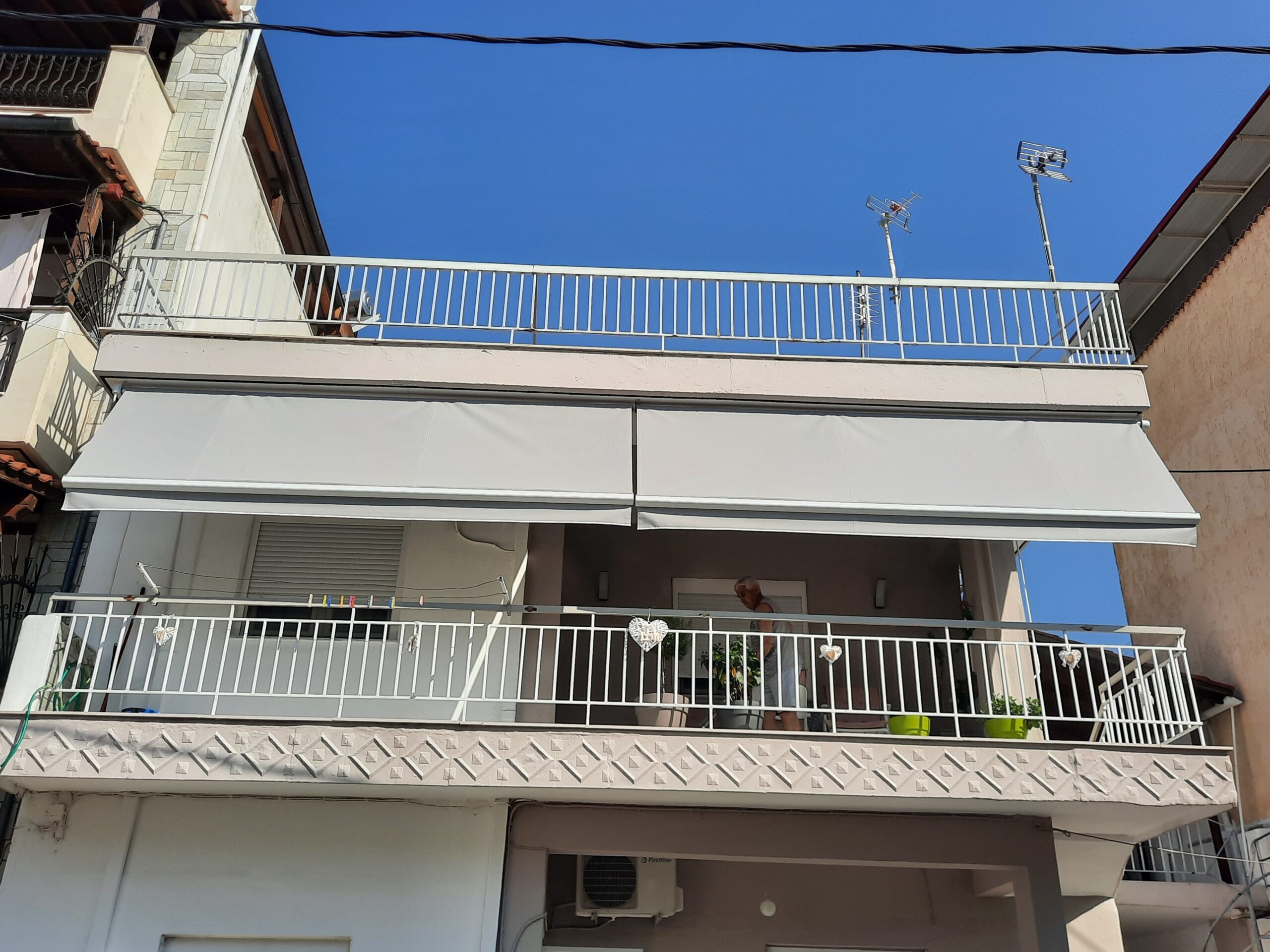 ΤεντοPlanet | Τέντες, Πέργκολες, Ζελατίνες, Καποτίνες | Υφασμάτινες, Μεταλλικές, Ηλεκτροκίνητες | Τοποθέτηση, Επισκευή, Συντήρηση | Θεσσαλονίκη | Tentoplanet.gr