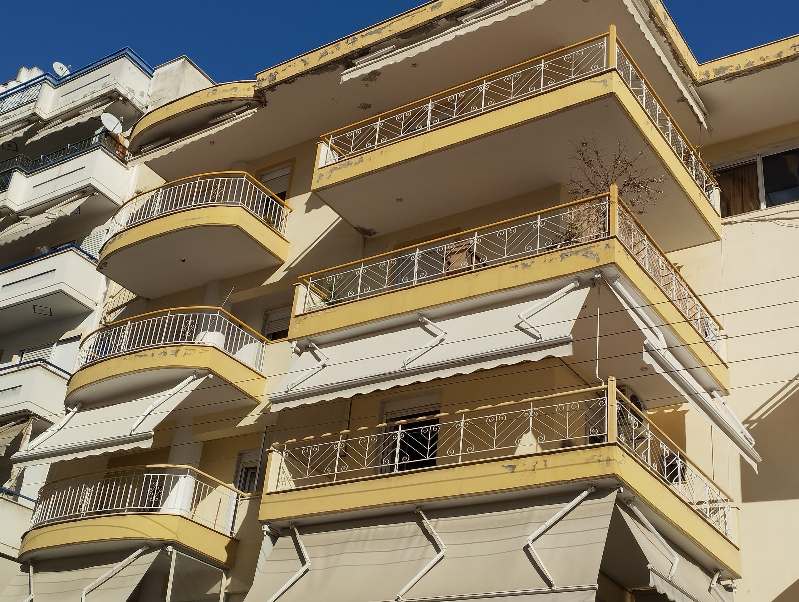 ΤεντοPlanet | Τέντες, Πέργκολες, Ζελατίνες, Καποτίνες | Υφασμάτινες, Μεταλλικές, Ηλεκτροκίνητες | Τοποθέτηση, Επισκευή, Συντήρηση | Θεσσαλονίκη | Tentoplanet.gr