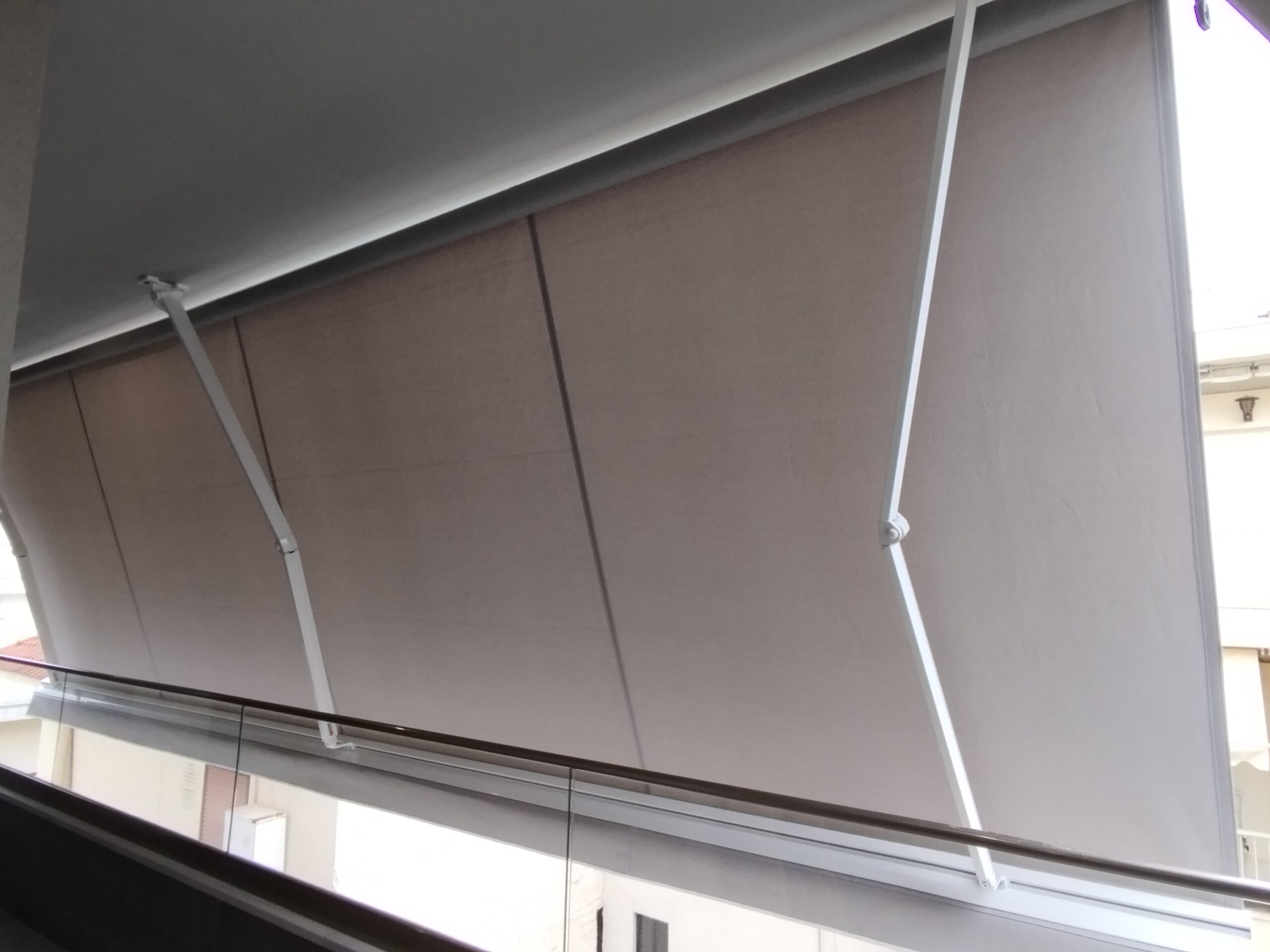 ΤεντοPlanet | Τέντες, Πέργκολες, Ζελατίνες, Καποτίνες | Υφασμάτινες, Μεταλλικές, Ηλεκτροκίνητες | Τοποθέτηση, Επισκευή, Συντήρηση | Θεσσαλονίκη | Tentoplanet.gr