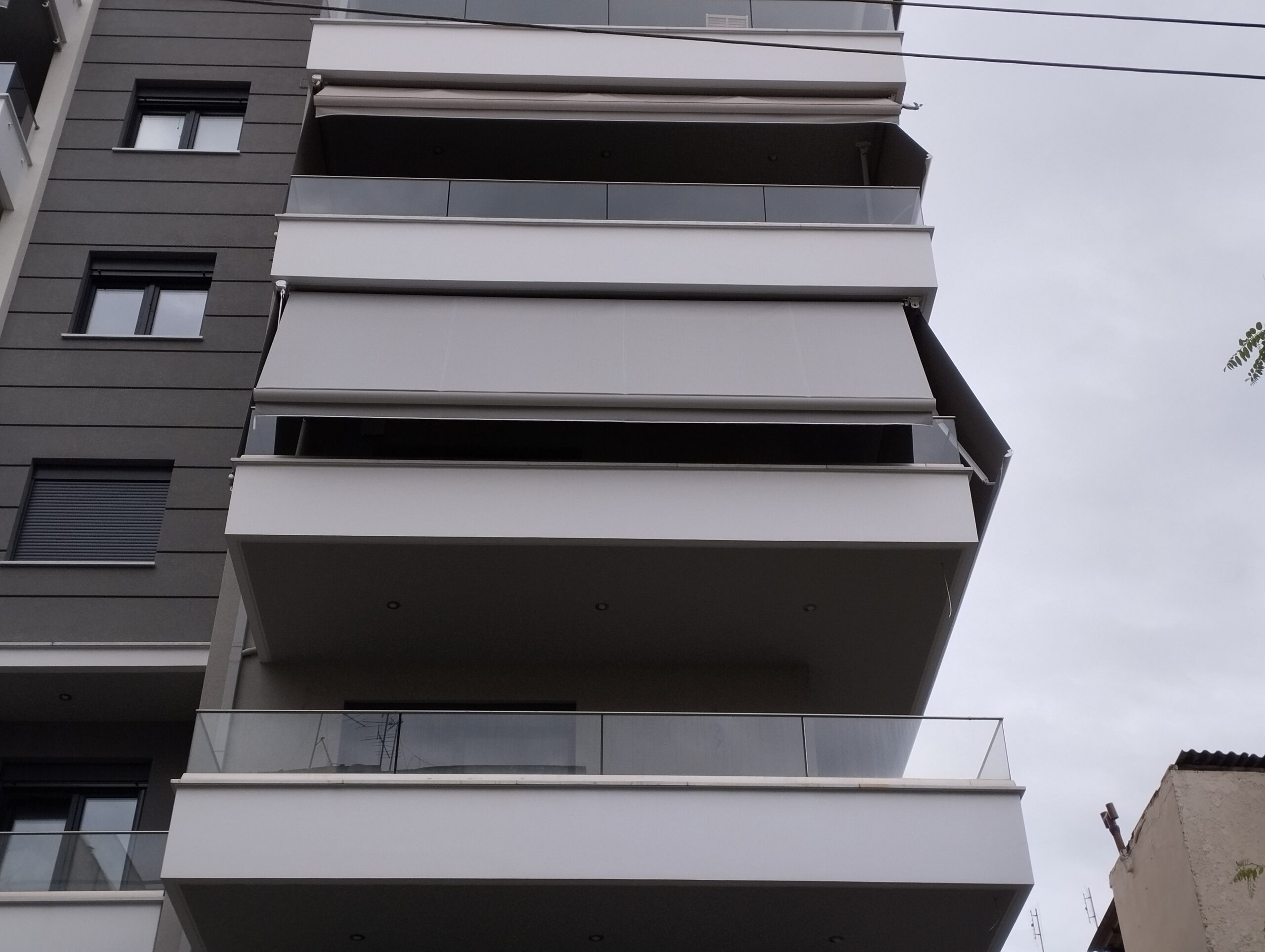 ΤεντοPlanet | Τέντες, Πέργκολες, Ζελατίνες, Καποτίνες | Υφασμάτινες, Μεταλλικές, Ηλεκτροκίνητες | Τοποθέτηση, Επισκευή, Συντήρηση | Θεσσαλονίκη | Tentoplanet.gr