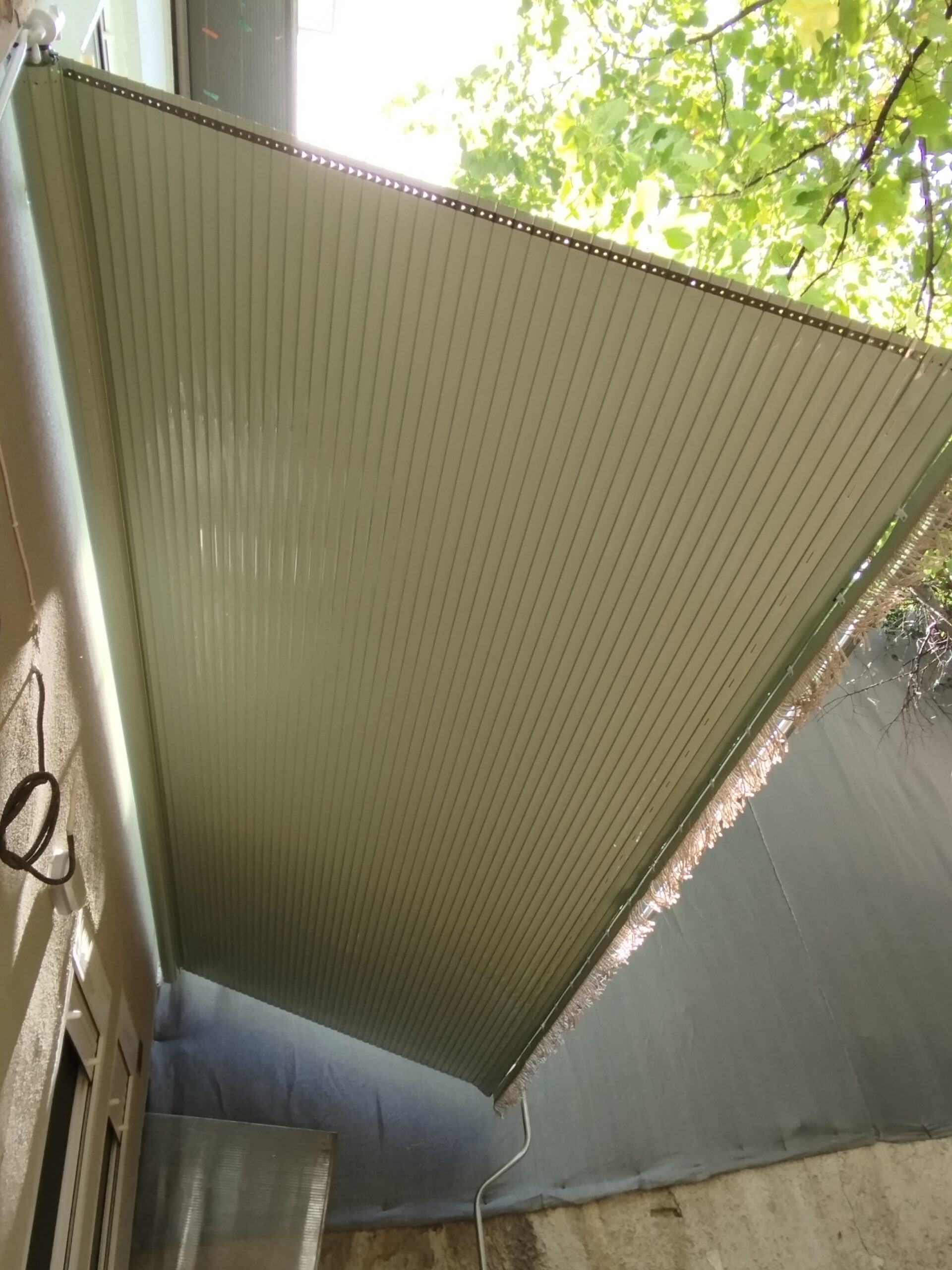 ΤεντοPlanet | Τέντες, Πέργκολες, Ζελατίνες, Καποτίνες | Υφασμάτινες, Μεταλλικές, Ηλεκτροκίνητες | Τοποθέτηση, Επισκευή, Συντήρηση | Θεσσαλονίκη | Tentoplanet.gr