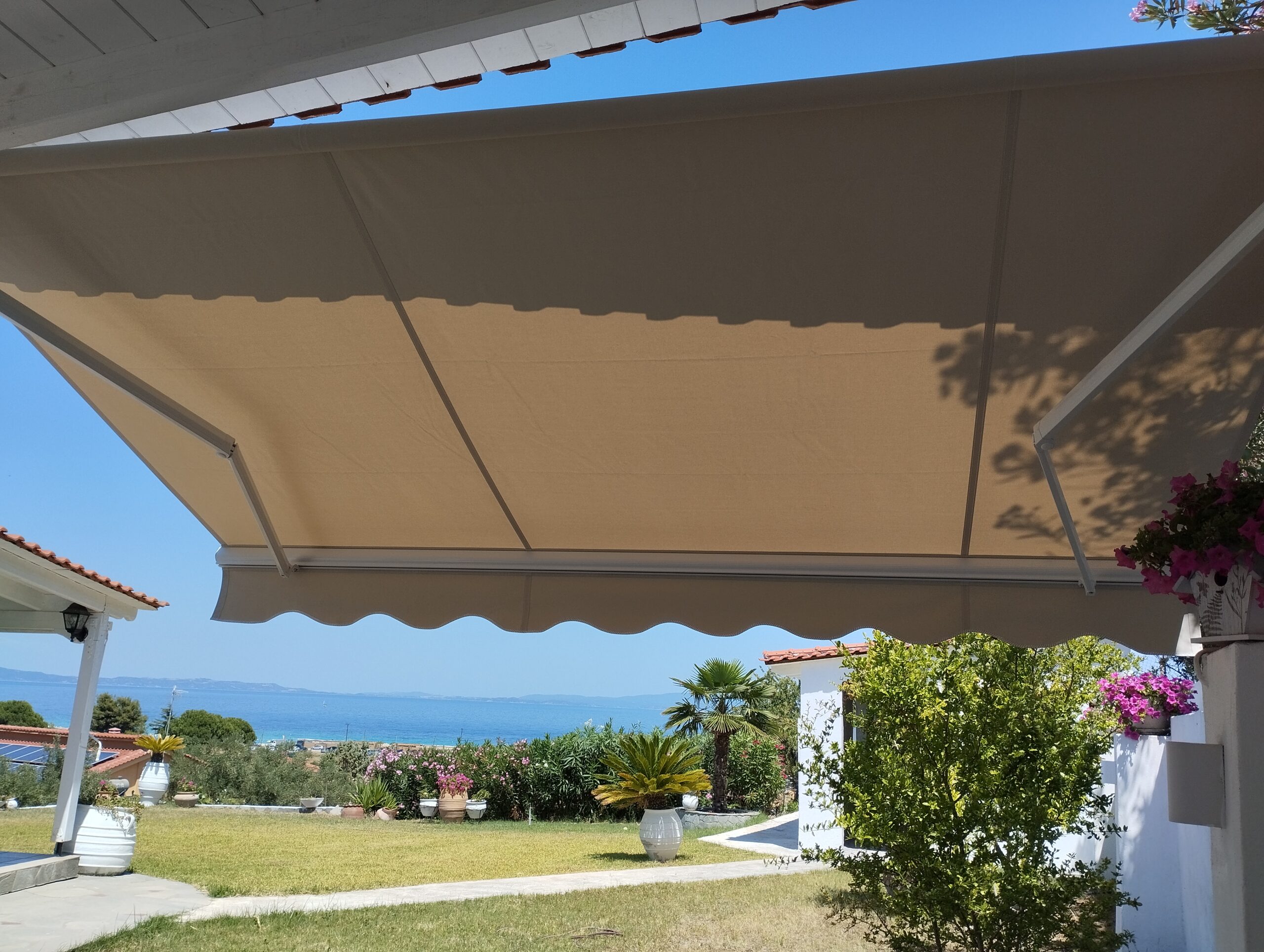 ΤεντοPlanet | Τέντες, Πέργκολες, Ζελατίνες, Καποτίνες | Υφασμάτινες, Μεταλλικές, Ηλεκτροκίνητες | Τοποθέτηση, Επισκευή, Συντήρηση | Θεσσαλονίκη | Tentoplanet.gr