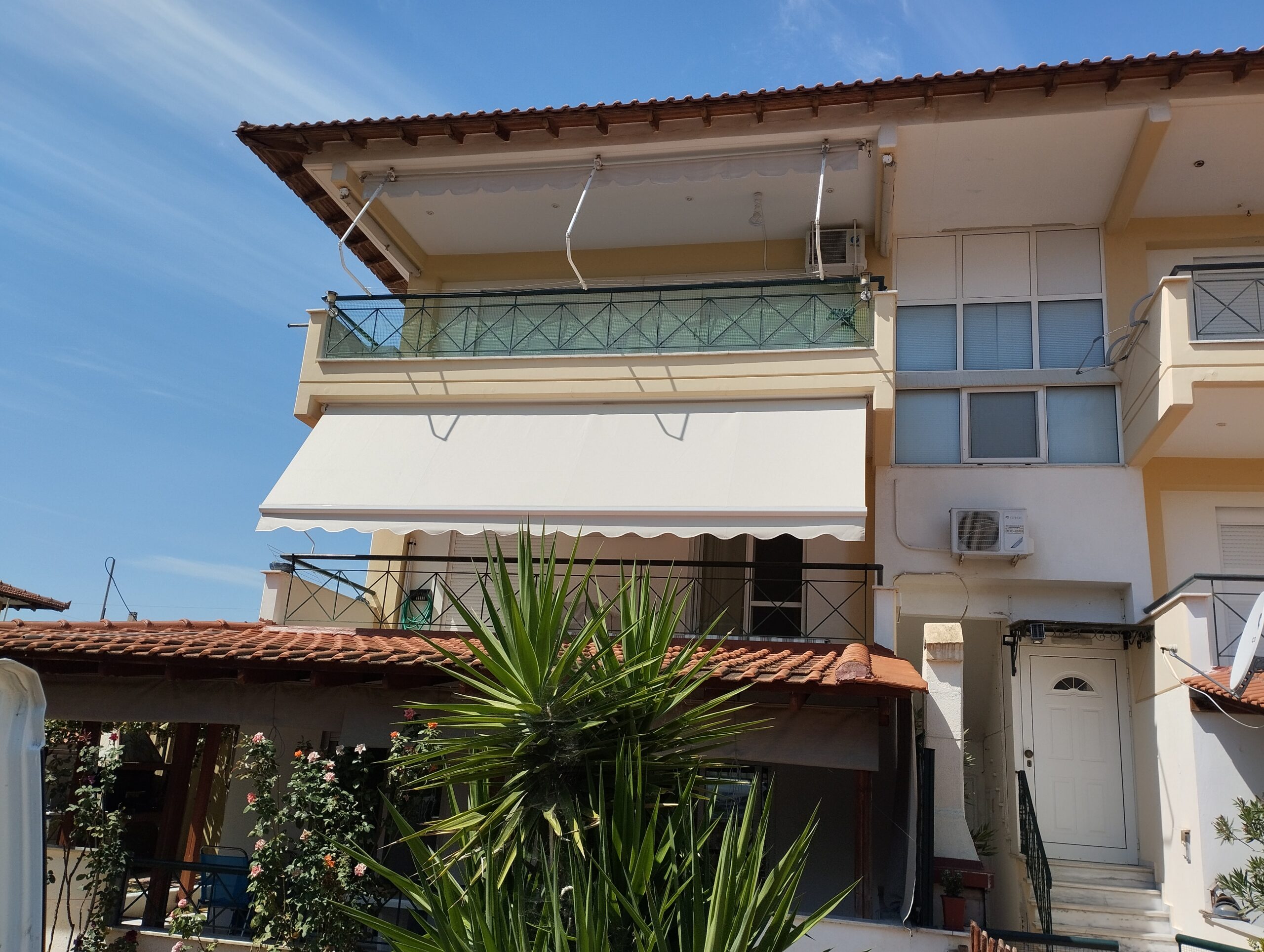 ΤεντοPlanet | Τέντες, Πέργκολες, Ζελατίνες, Καποτίνες | Υφασμάτινες, Μεταλλικές, Ηλεκτροκίνητες | Τοποθέτηση, Επισκευή, Συντήρηση | Θεσσαλονίκη | Tentoplanet.gr