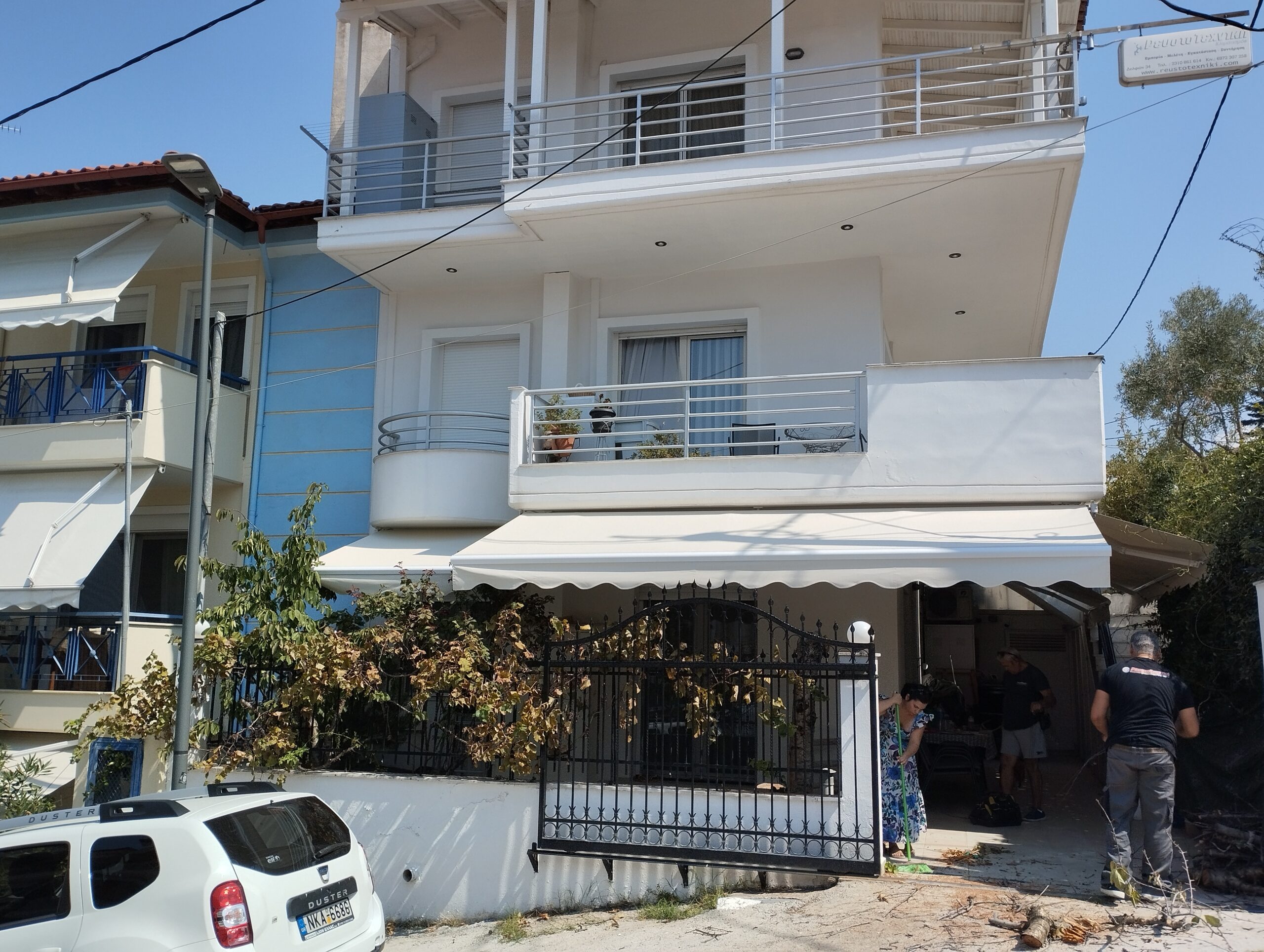 ΤεντοPlanet | Τέντες, Πέργκολες, Ζελατίνες, Καποτίνες | Υφασμάτινες, Μεταλλικές, Ηλεκτροκίνητες | Τοποθέτηση, Επισκευή, Συντήρηση | Θεσσαλονίκη | Tentoplanet.gr