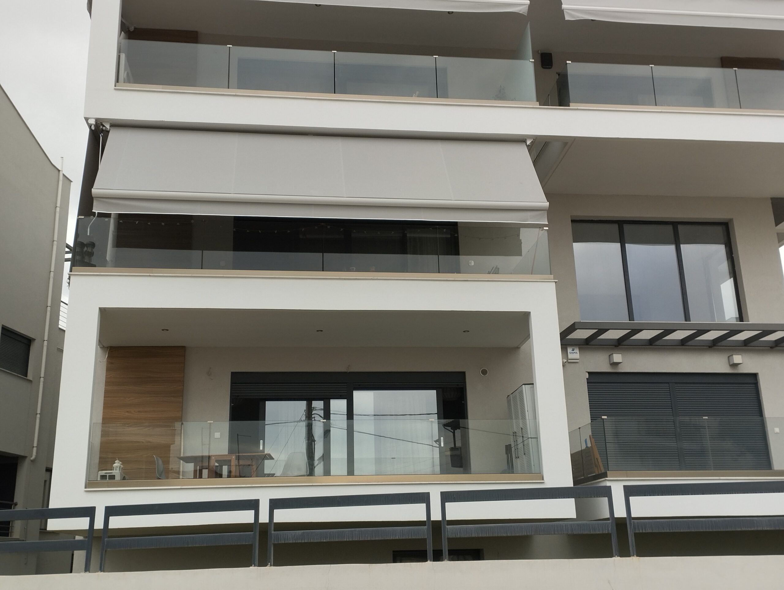 ΤεντοPlanet | Τέντες, Πέργκολες, Ζελατίνες, Καποτίνες | Υφασμάτινες, Μεταλλικές, Ηλεκτροκίνητες | Τοποθέτηση, Επισκευή, Συντήρηση | Θεσσαλονίκη | Tentoplanet.gr