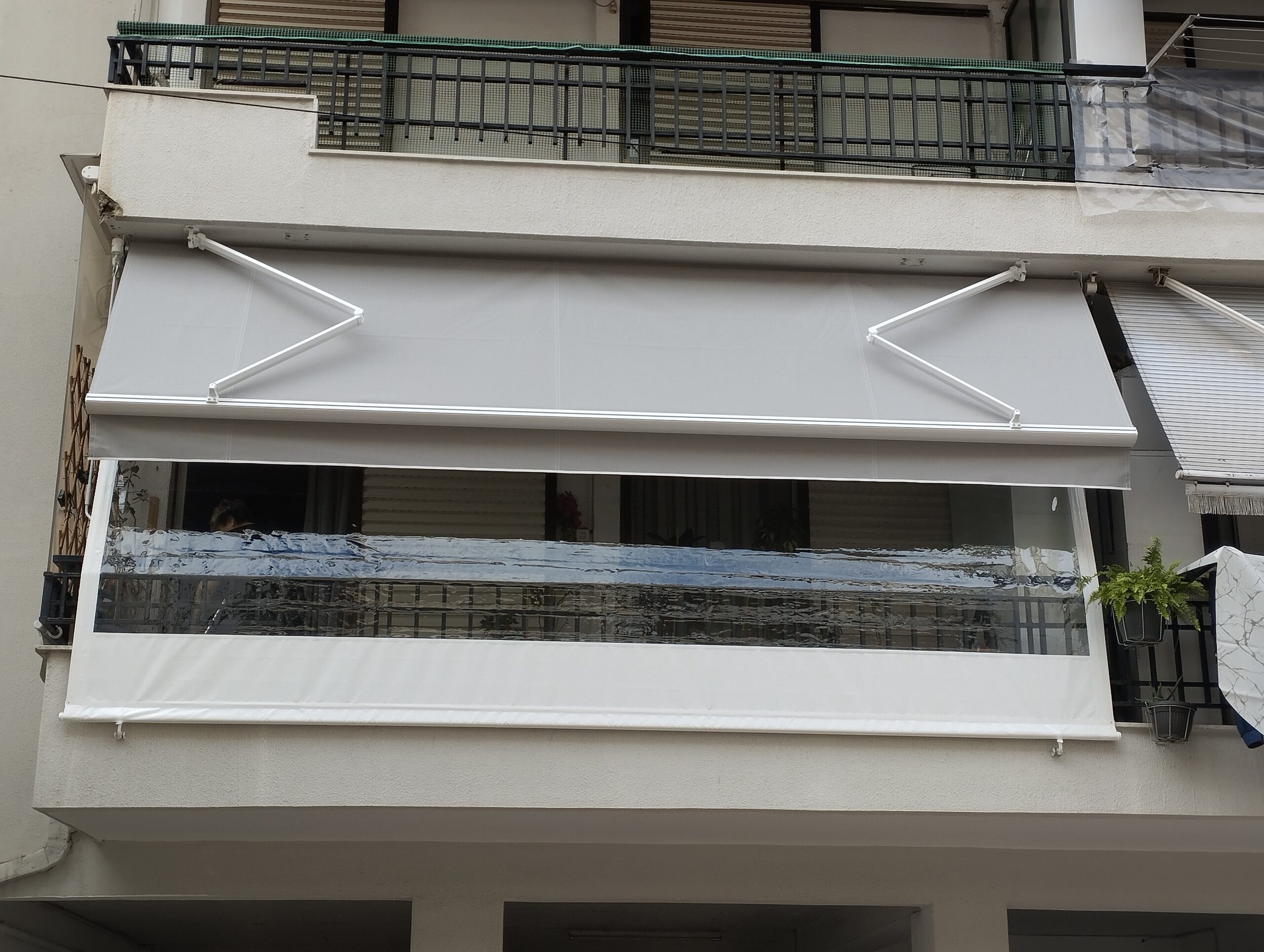 ΤεντοPlanet | Τέντες, Πέργκολες, Ζελατίνες, Καποτίνες | Υφασμάτινες, Μεταλλικές, Ηλεκτροκίνητες | Τοποθέτηση, Επισκευή, Συντήρηση | Θεσσαλονίκη | Tentoplanet.gr